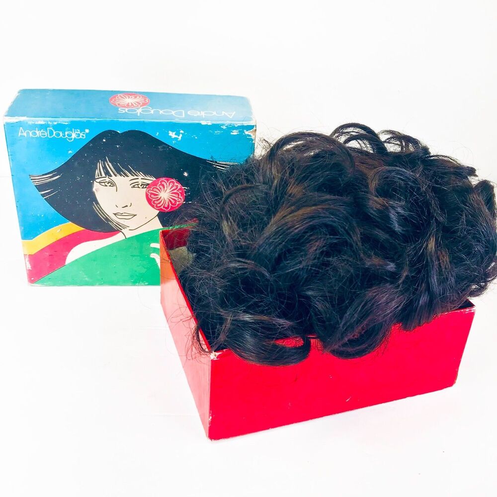 Vintage "it's a wig" by André Douglas 1980 RARE in BOX and Hard to Find